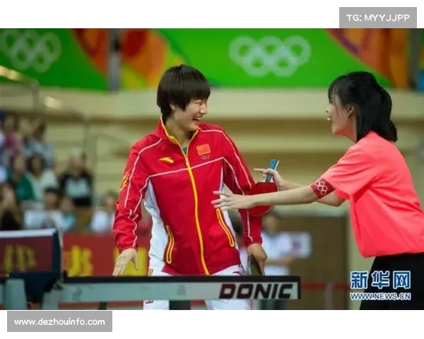 青少年选手体验亚运场馆泳道 与奥运冠军同场竞技 激动之情溢于言表